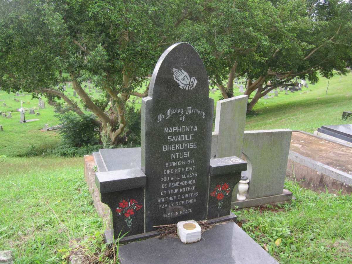 NTUSI Maphonya Sandile Bhekuyise 1971-1997