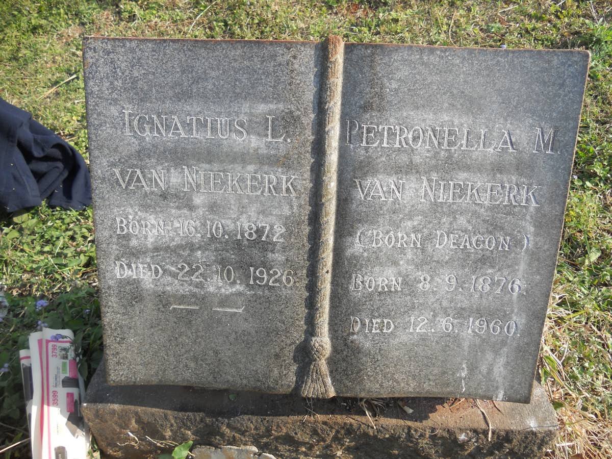 NIEKERK Ignatius L., van 1872-1926 &amp; Petronella M. DEACON 1876-1960