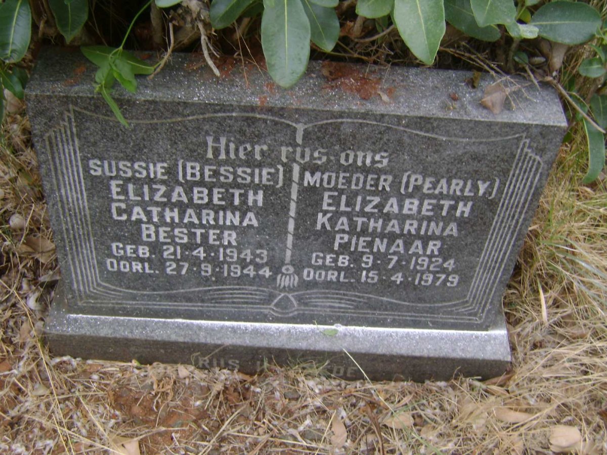 PIENAAR Elizabeth Katharina 1924-1979 :: BESTER Elizabeth Catharina 1943-1944
