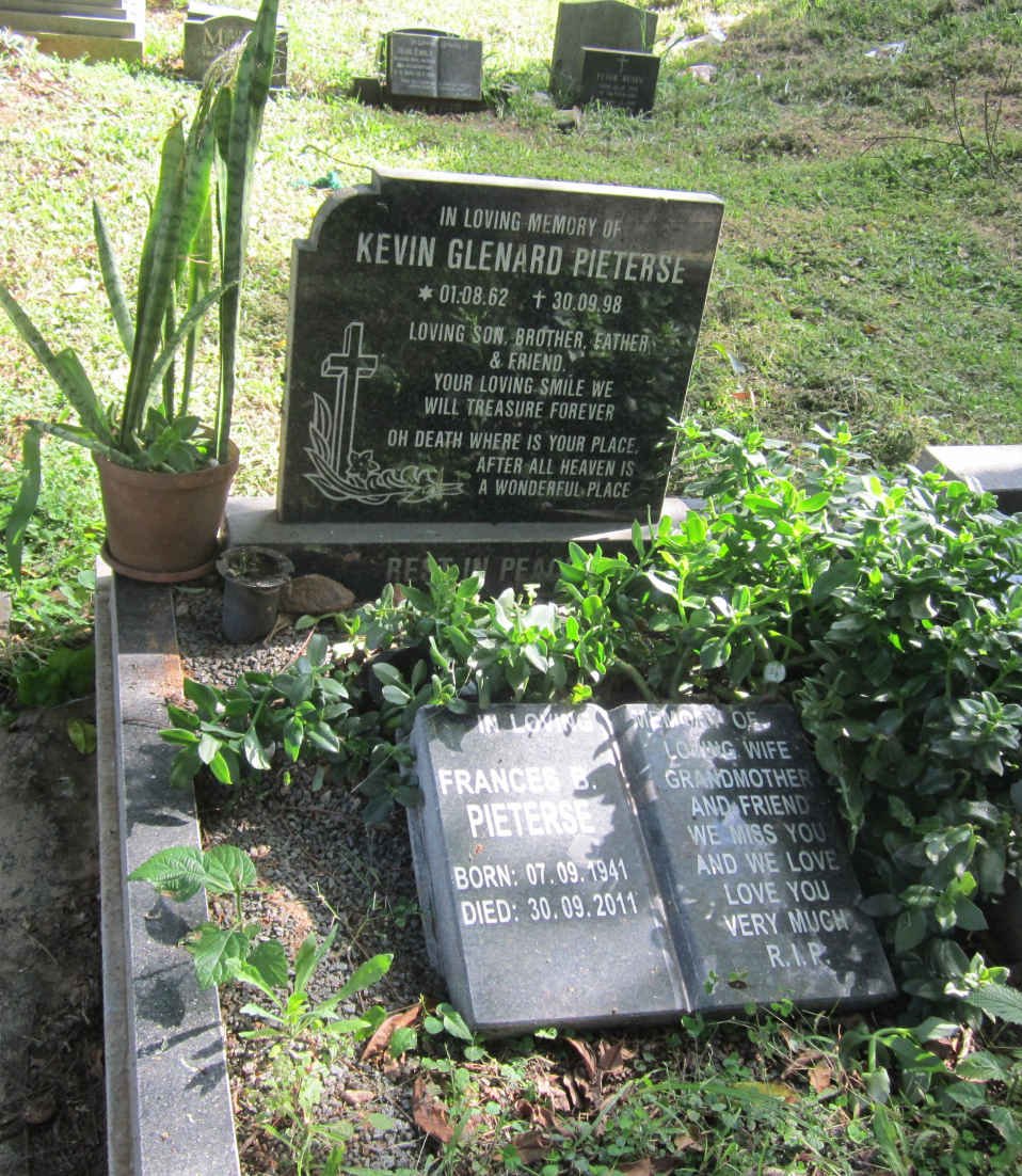 PIETERSE Kevin Glenard 1962-1998 :: PIETERSE Frances B. 1941-2011