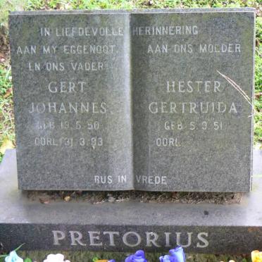PRETORIUS Gert Johannes 1950-1993 &amp; Hester Gertruida 1951- 