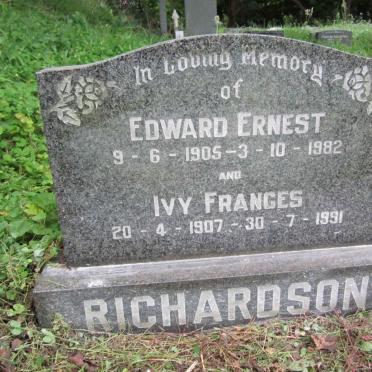 RICHARDSON Edward Ernest 1905-1982 &amp; Ivy Frances 1907-1991