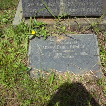 RUNDLE Norma Ethel nee DAVIES 1926-1986