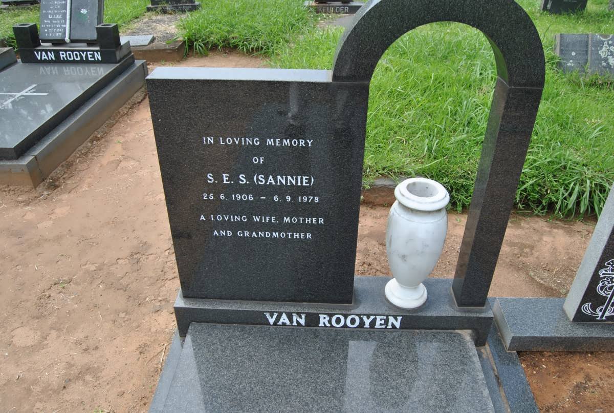 ROOYEN S.E.S., van 1906-1978