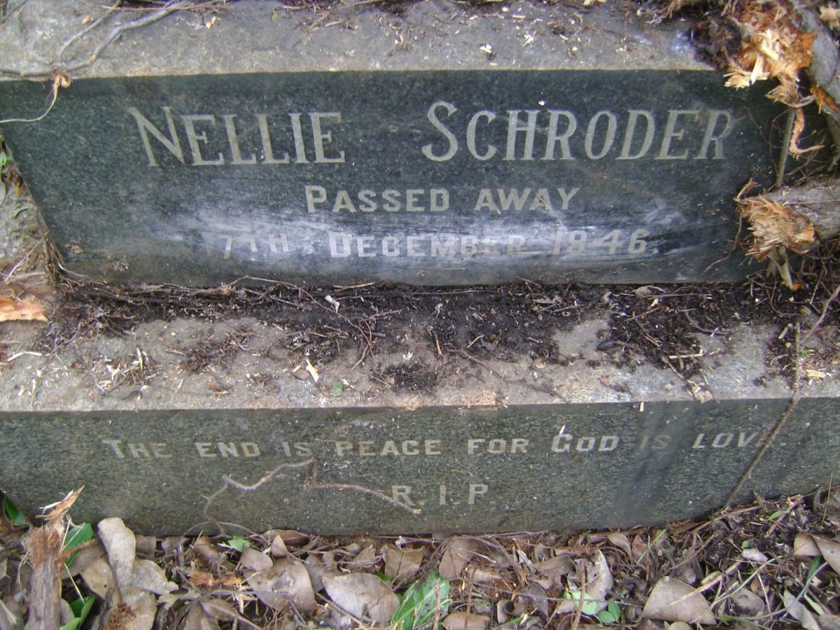 SCHRODER Nellie -1946