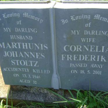 STOLTZ Marthunis Johannes -1946 &amp; Cornelia Frederika -2001