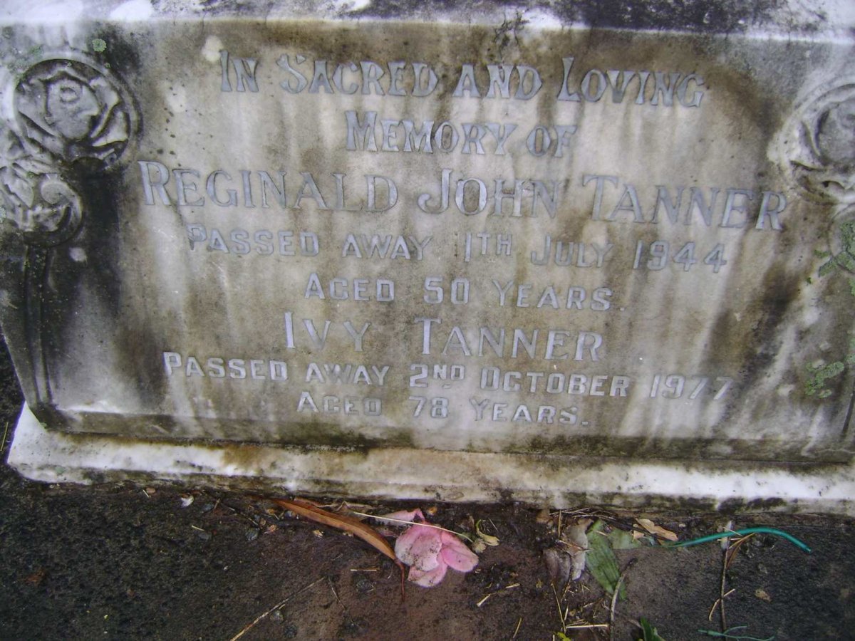TANNER Reginald John -1944 &amp; Ivy -1977