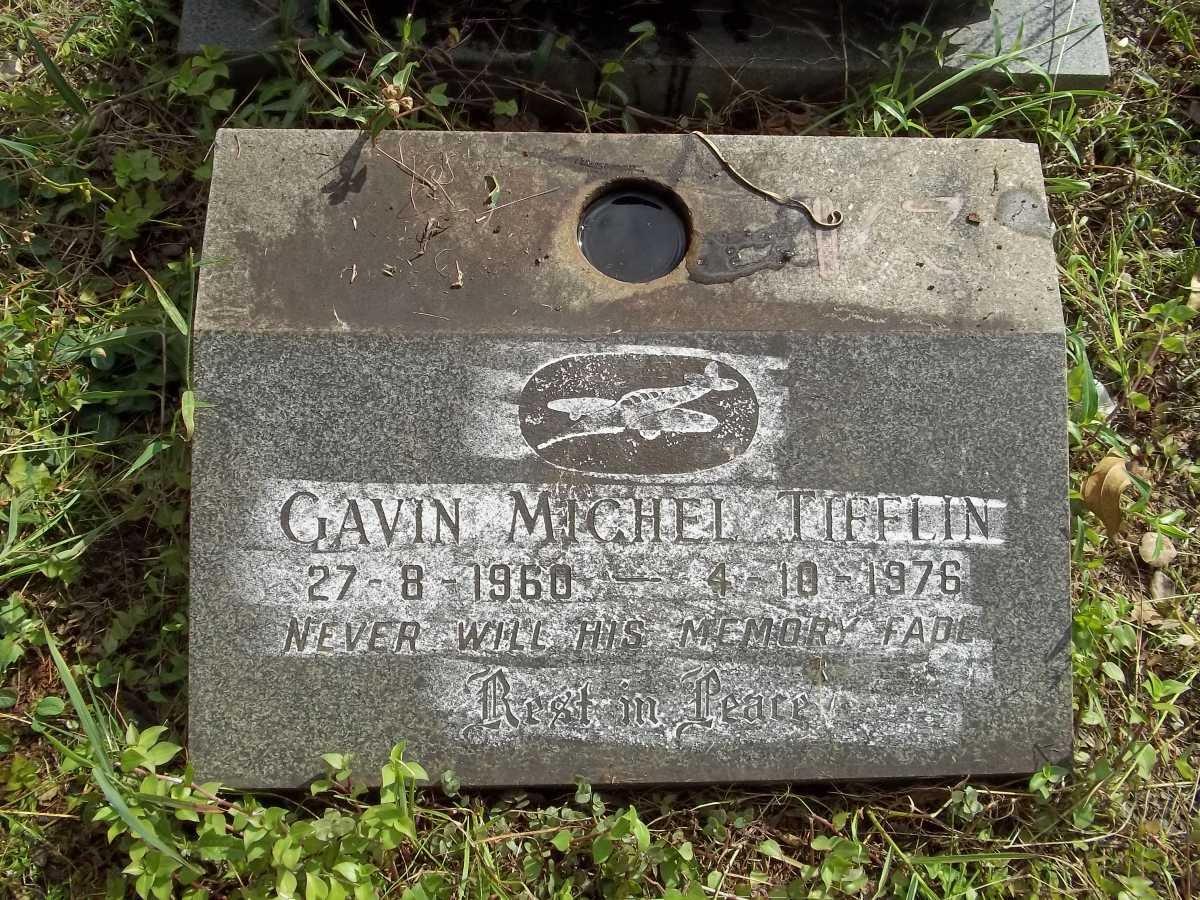 TIFFLIN Charles Andrew -1920-1995 &amp; Lorraine Elizabeth 1915-1998 :: TIFFLIN Douglas Keith 1953-1982