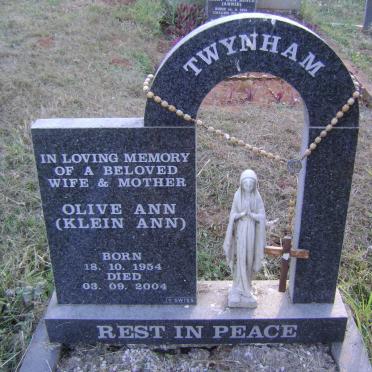 TWYNHAM Olive Ann 1954-2004
