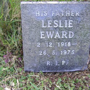 TWOMEY Darrel -1959 :: TWOMEY Leslie Eward 1918-1975