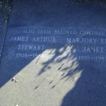 THOMSON James Arthur Stuart 1908-1989 :: THOMSON Marjory Emily Janet 1910-1983