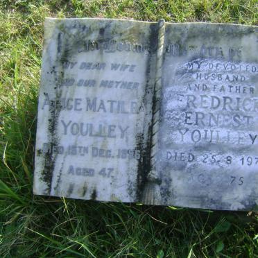 YOULLEY Fredrick Ernest -1979 &amp; Alice Matilda -1956