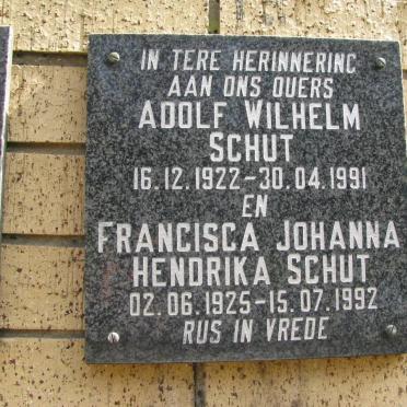 SCHUT Adolf  Wilhelm 1922-1991 &amp; Francisca Johanna Hendrika 1925-1992
