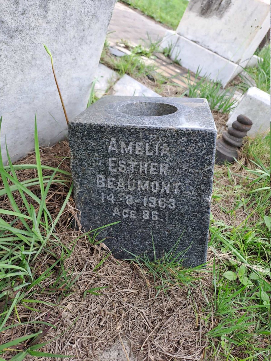 BEAUMONT Amelia Esther -1963