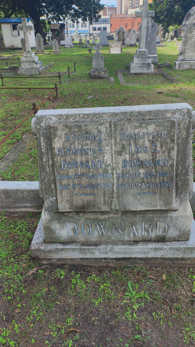 DOWNARD Clement W. 1864-1945 & Lois E. 1867-1956