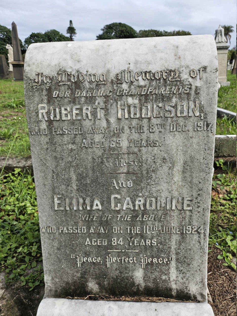 HODGSON Robert -1917 & Emma Caroline -1924