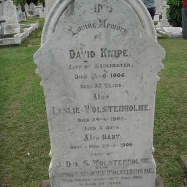 KNIPE David -1906 :: WOLSTENHOLME Johnathan Dunn -1921 :: WOLSTENHOLME Leslie -1902 :: WOLSTENHOLME Baby 1905-1905