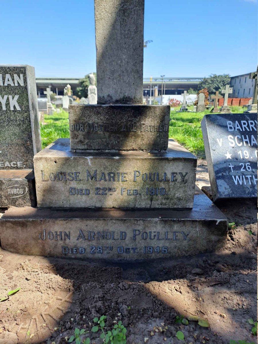 POULLEY John Arnold -1946 &  Louise Marie -1919 