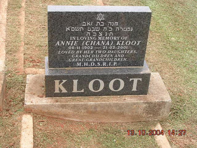 KLOOT Annie 1902-2001