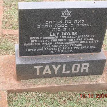 TAYLOR Lily