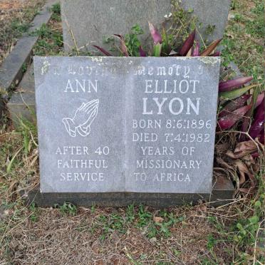 LYON Ann Elliot 1896-1982