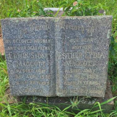 MAGGOTT Edwin Sydney -1950 & Esther Lydia -1987