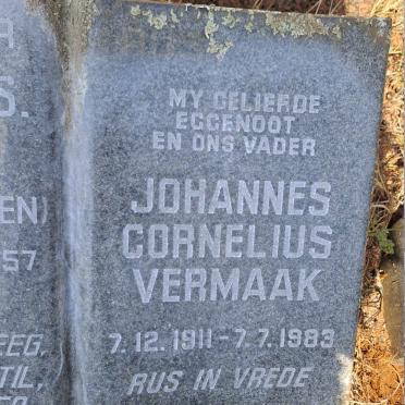 VERMAAK Johannes Cornelius 1911-1983 & Johanna B.S. VAN VUUREN 1919-1957 :: BYRNE Leanne -1977 _3