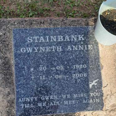 STAINBANK Gwyneth Annie 1920-2006