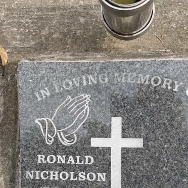 NICHOLSON Ronald 1940-2022
