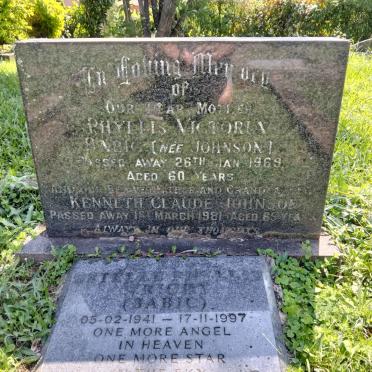 BABIC Phyllis Victoria nee JOHNSON -1969 :: JOHNSON Kenneth Claude -1981 :: WRIGHT Estelle Phyllis nee BABIC 1941-1997 