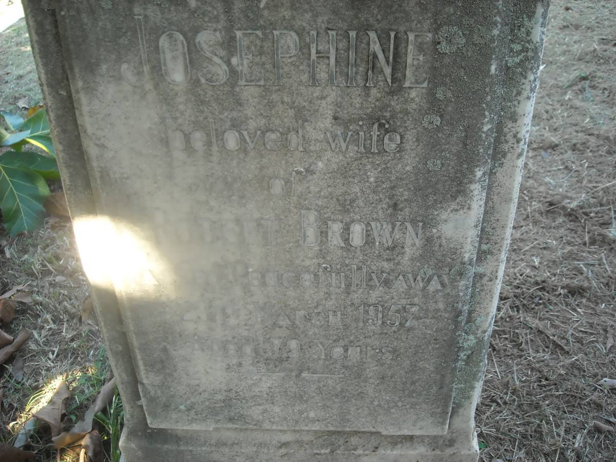 BROWN Robert 1870-1949 :: BROWN A? George 19?1-1964 :: BROWN Josephine -1957 :: BROWN Sarah -1909