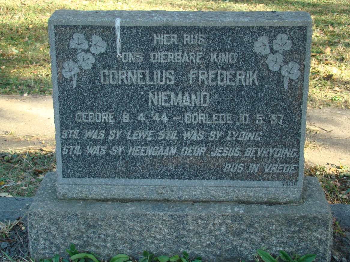 NIEMAND Cornelius Frederik 1944-1957