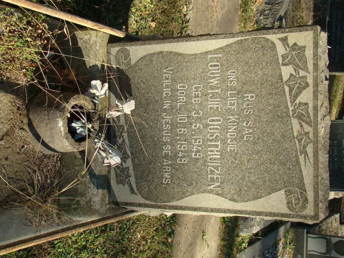 OOSTHUIZEN Louwtjie 1949-1949