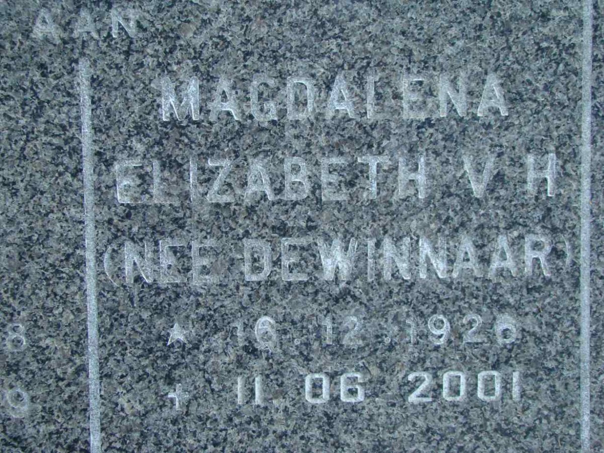 LUNDIE Magdalena Elizabeth V.H. nee DE WINNAAR 1926-2001