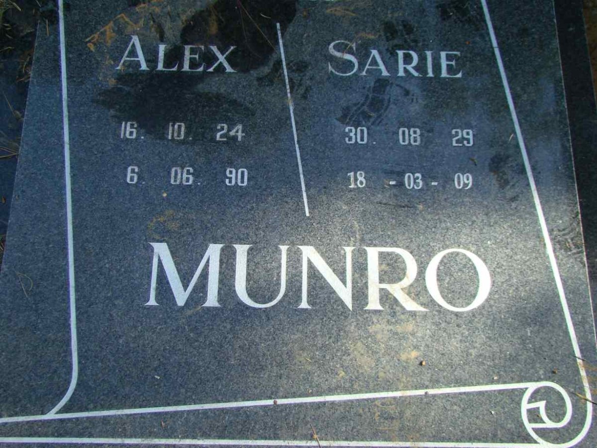 MUNRO Alex 1924-1990 &amp; Sarie 1929-2009
