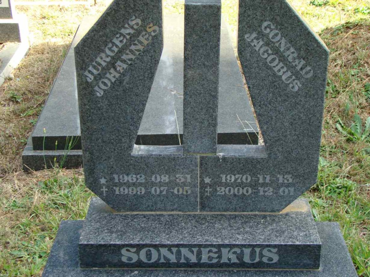 SONNEKUS Jurgens Johannes 1962-1999 :: SONNEKUS Conrad Jacobus 1970-2000