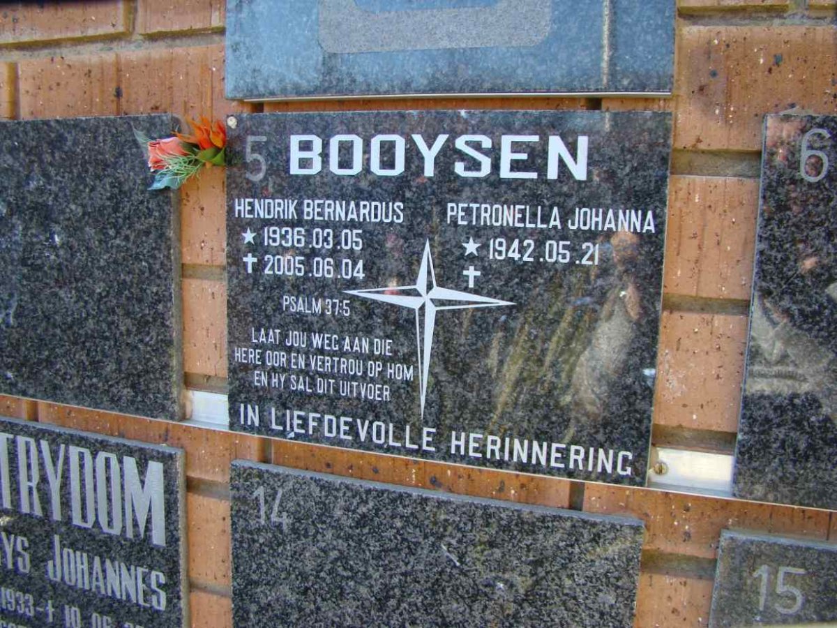 BOOYSEN Hendrik Bernardus 1936-2005 &amp; Petronella Johanna 1942-