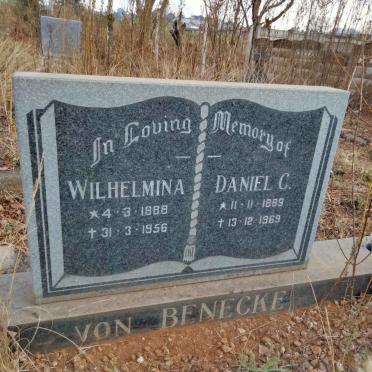 BENECKE Daniel C. von 1889-1969 & Wilhelmina 1888-1956