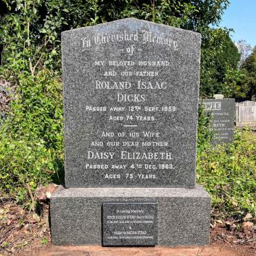 DICKS Roland Isaac -1958 & Daisy Elizabeth -1963 :: STEAD Hugh Winston 1910-1986 & Joyce Evelyn nee DICKS 1915-1999
