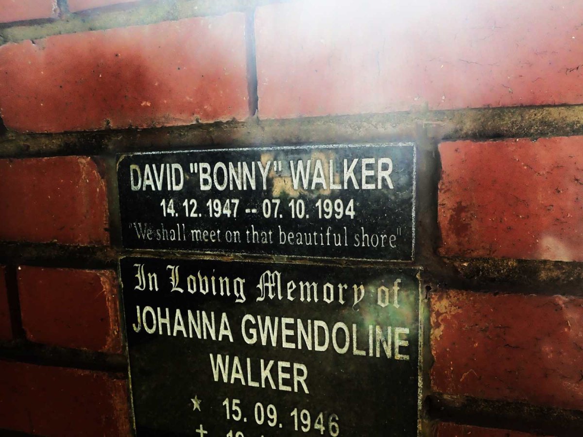 WALKER David 1947-1994 &amp; Johanna Gwendoline 1946-2015
