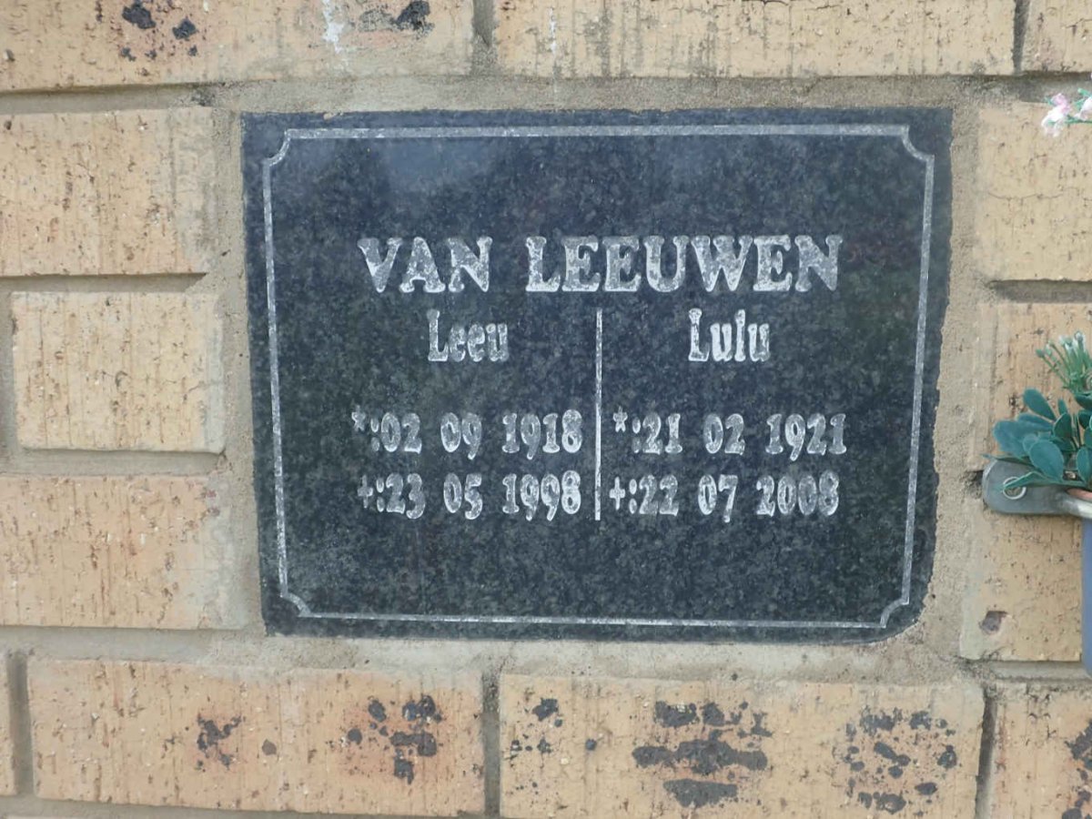 LEUUWEN Leeu, van 1918-1998 &amp; Lulu 1921-2008