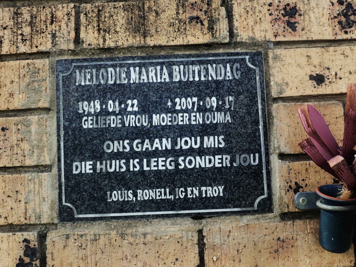BUITENDAG Melodie Maria 1948-2007