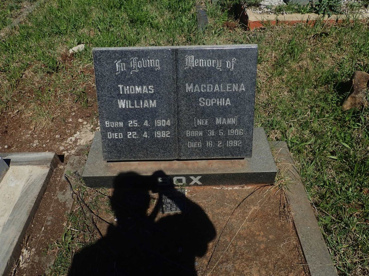 BOX Thomas William 1904-1982 &amp; Magdalena Sophia MANN 1906-1992