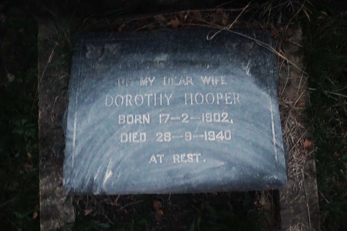 HOOPER Dorothy 1902-1940