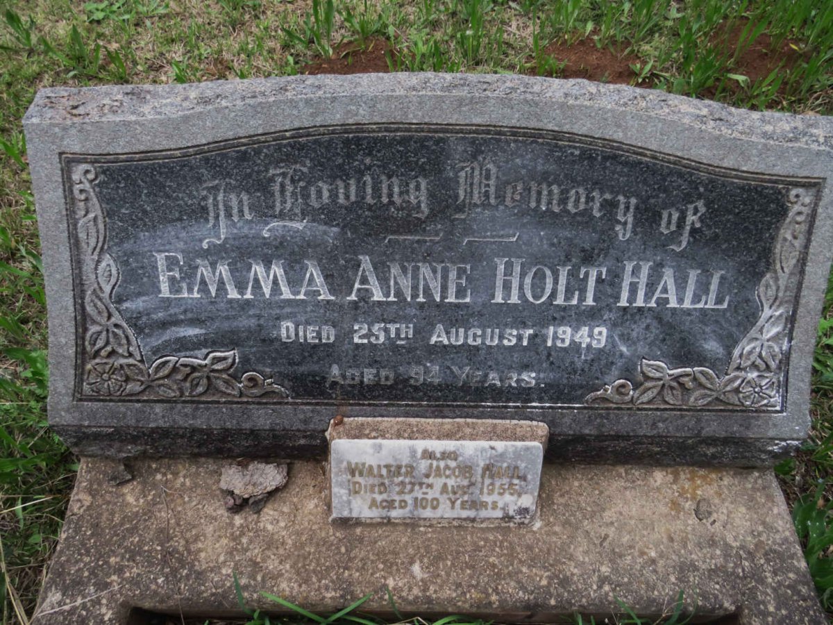 HALL Walter Jacob -1955 &amp; Emma Anne Holt -1949