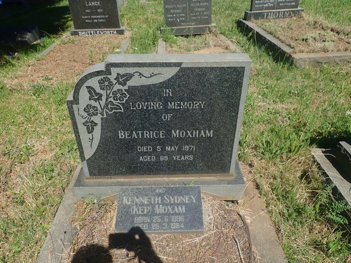 MOXAM Kenneth Sydney 1895-1984 :: MOXHAM Beatrice -1971