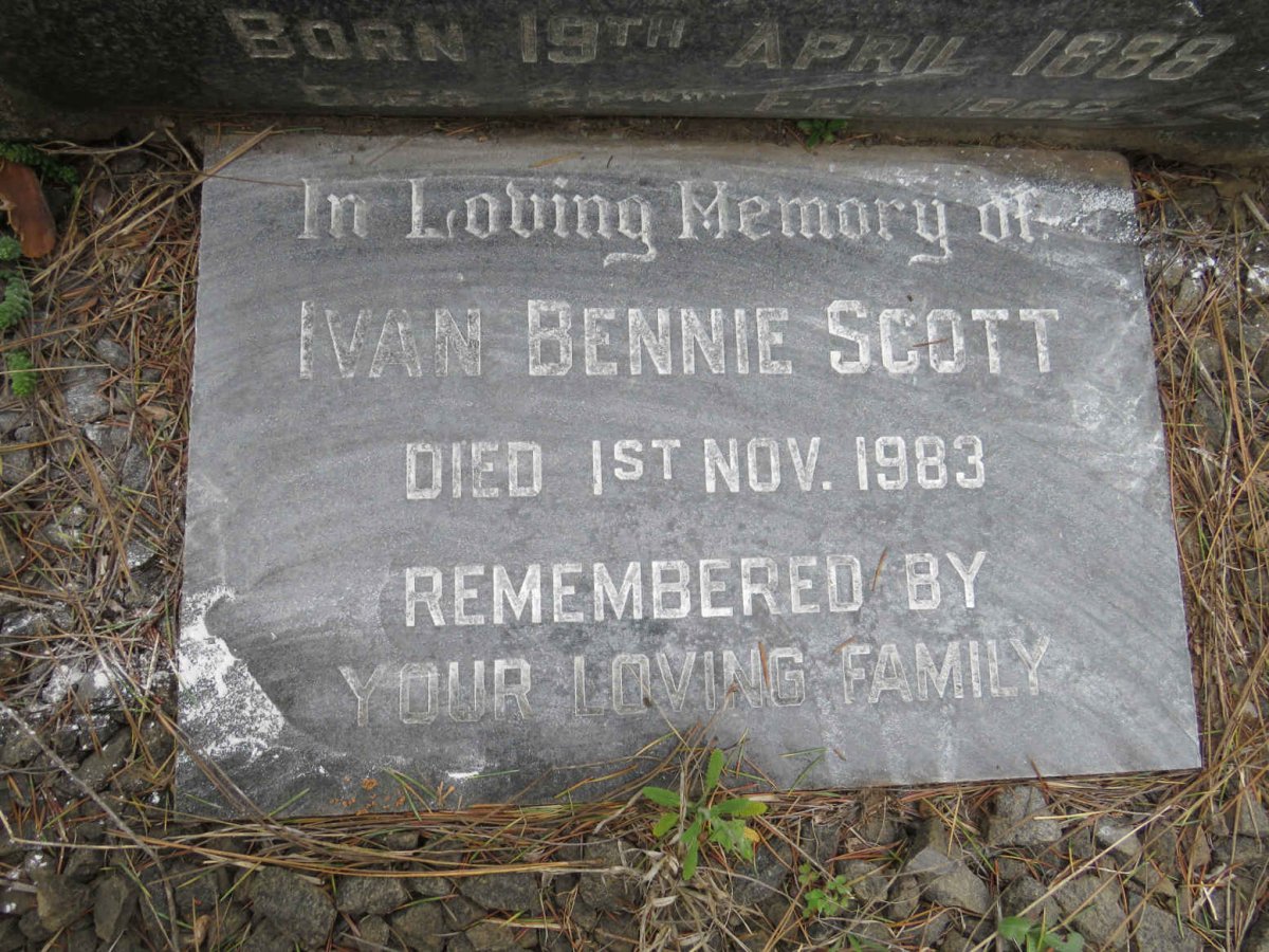 SCOTT Ivan Bennie -1983