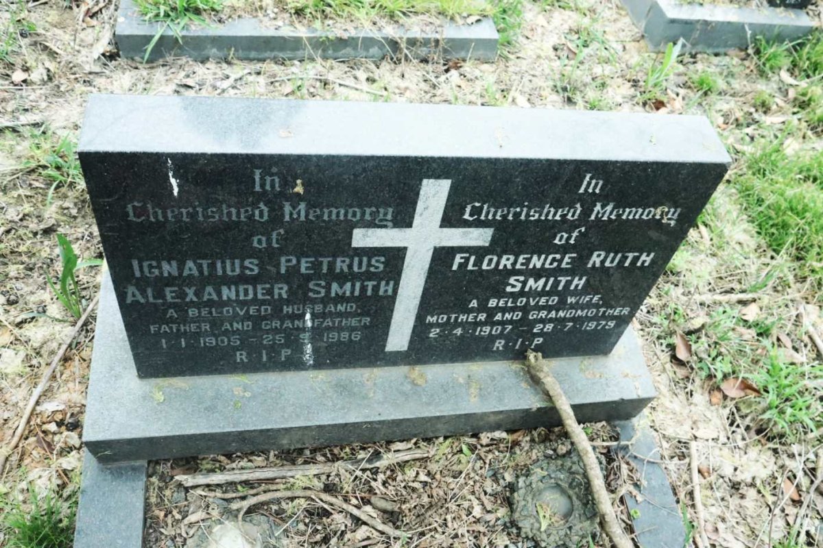SMITH Ignatius Petrus Alexander 1905-1986 &amp; Florence Ruth 1907-1979