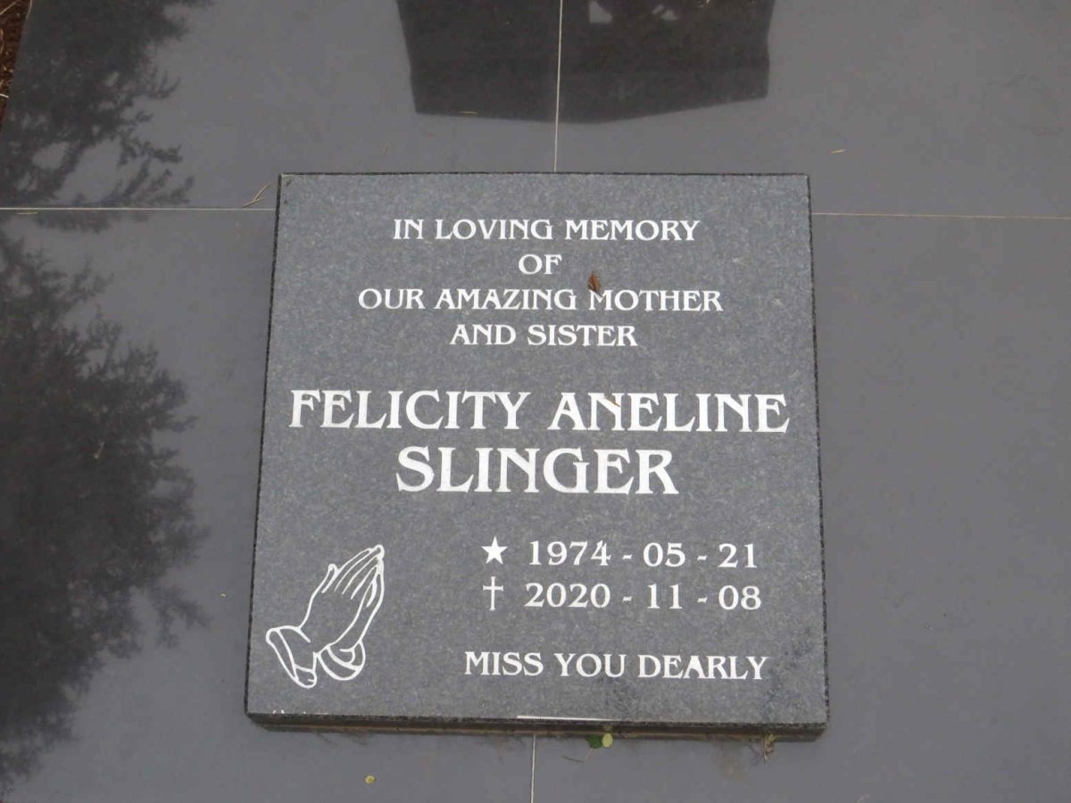 SLINGER Felicity Aneline 1974-2020