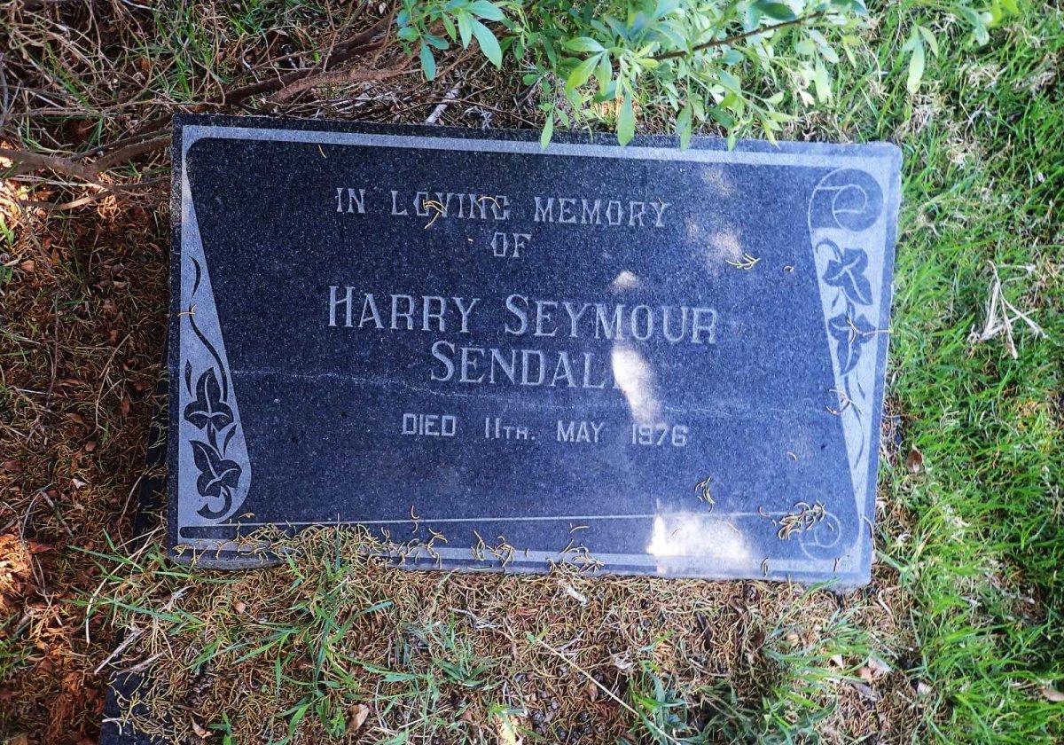 SENDAL Harry Seymour -1976